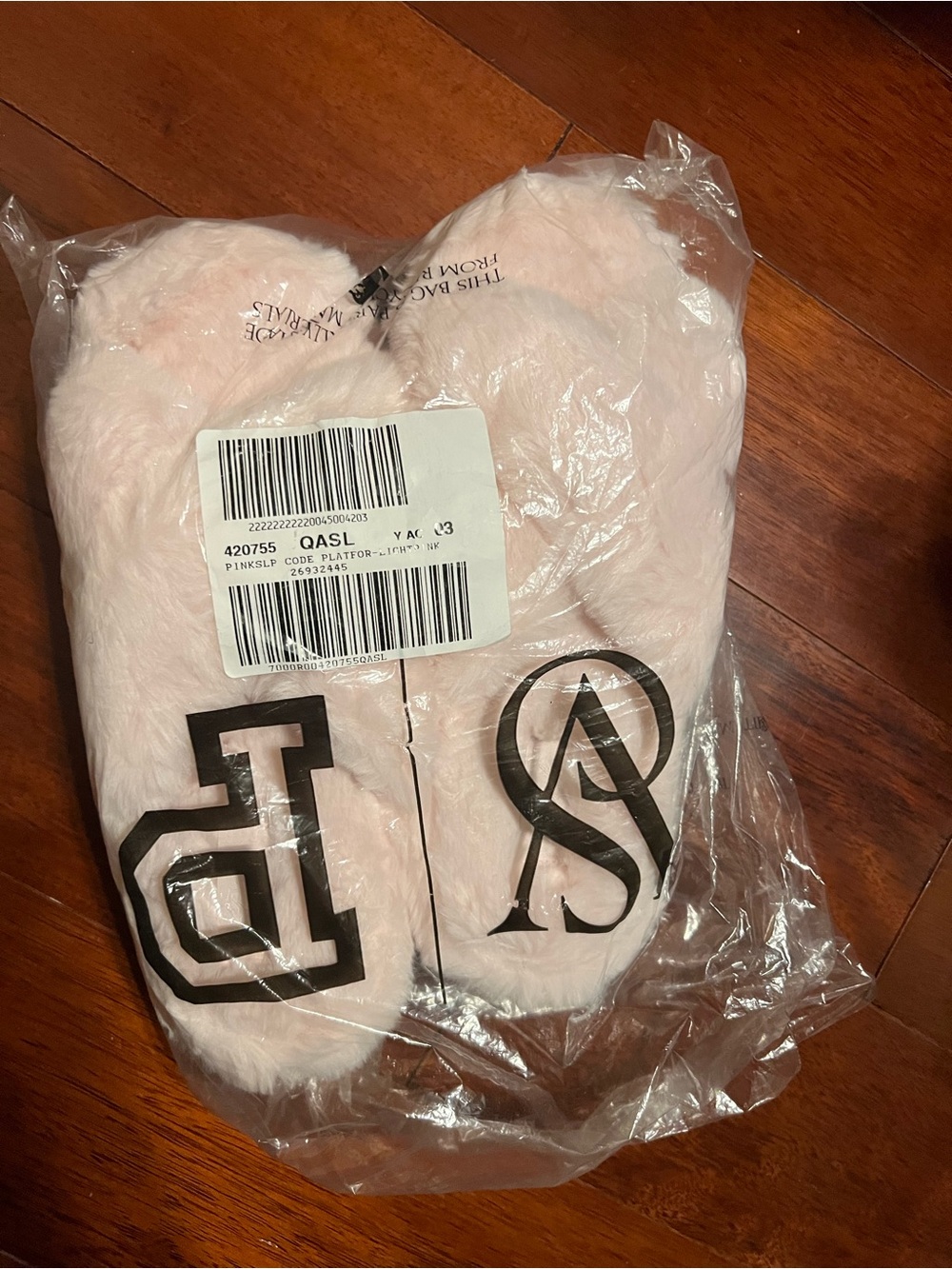 Slippers in Packaging